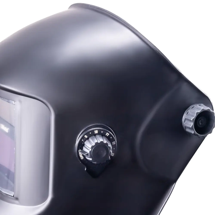 Маска сварщика FoxWeld Корунд с внешней регулировкой, черная